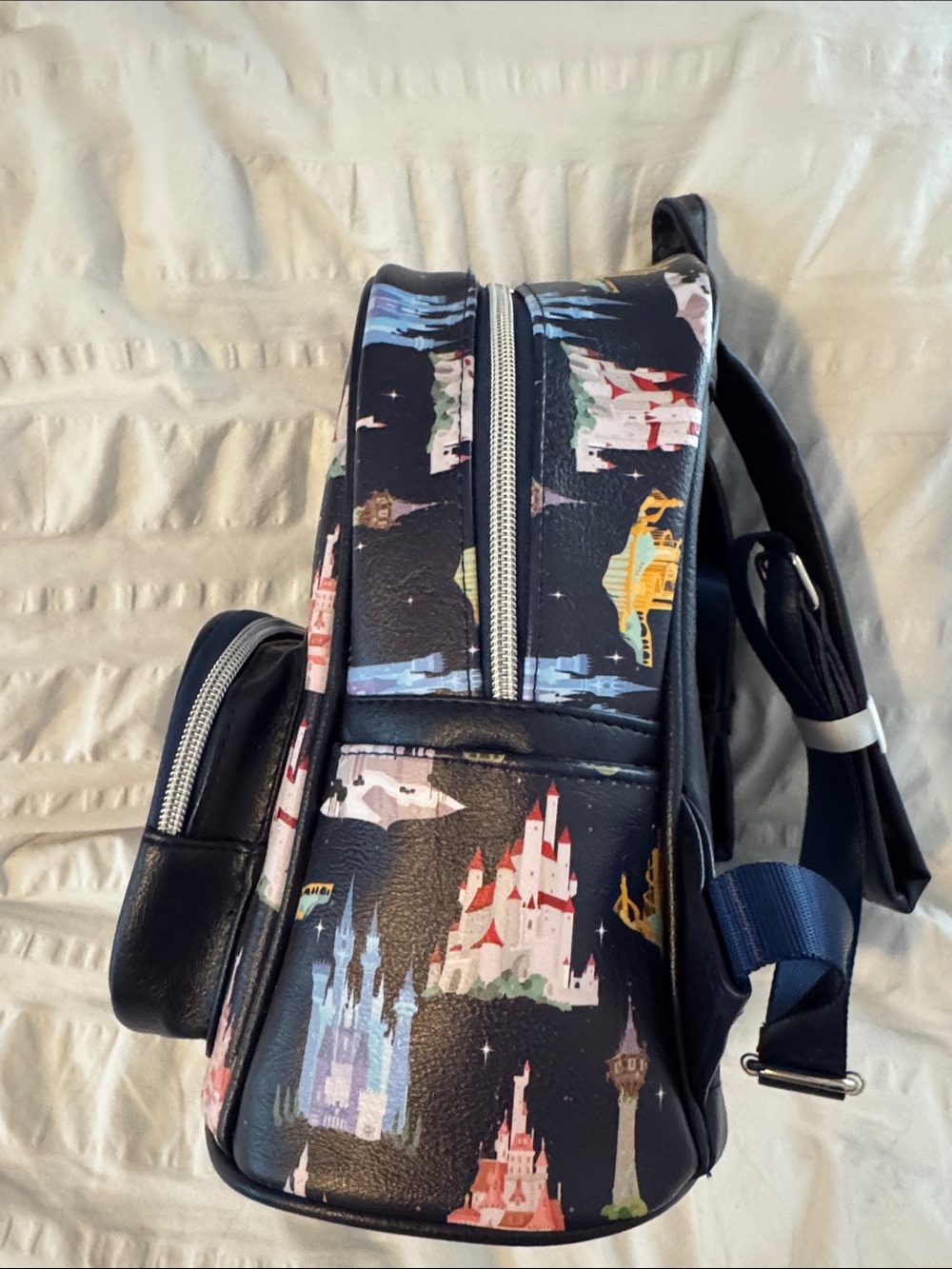 Disney Princess Castles Mini backpack - Picture 4 of 5